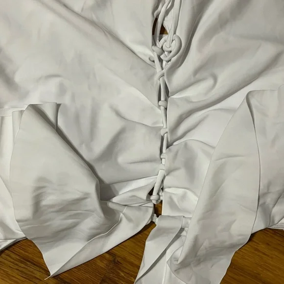 White off the shoulder one piece swimsuit - Picture 7 of 8